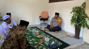 Cooling System, Kapolres Pamekasan Kunjungi Ponpes Miftahul Ulum Panyepen Jelang Pilkada