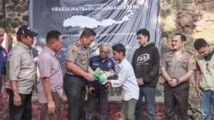 Peduli Korban Bencana NTT, Keluarga Besar Polresta Malang Kota Salurkan Rp11 Juta dan Satu Truk Bantuan Kemanusiaan