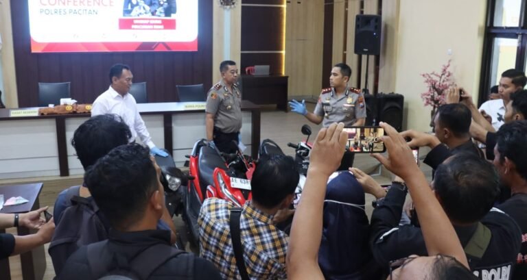 Polres Pacitan Amankan Tersangka Pencuri Emas Senilai Rp.350 Juta Milik Lansia