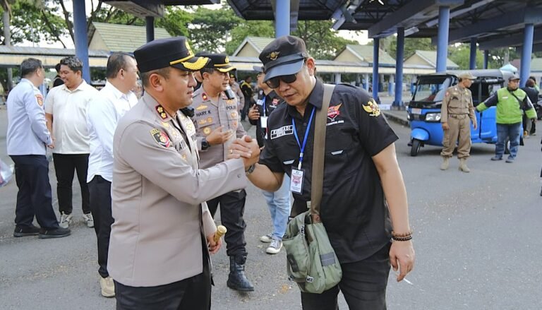 Hadir di Doa Bersama GARDA, Kapolres Kediri Ajak Ojol Perkuat Persatuan Bangsa