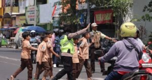 Inovasi Srikandi Care, Cara Polres Lamongan Dekatkan Diri ke Masyarakat