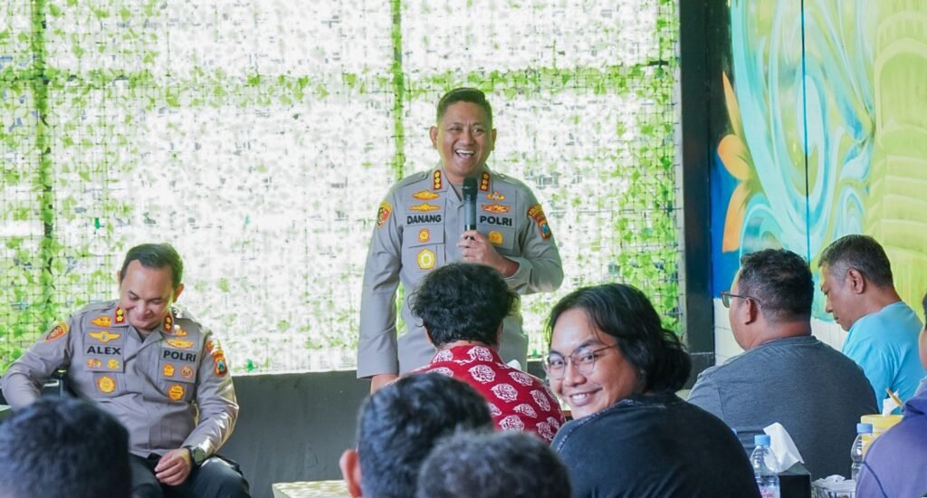 Kapolresta Malang Kota Ajak Media dan Suporter Jaga Kamtibmas, Dorong Aremania – Bonekmania Rawat Kedamaian Sepak Bola