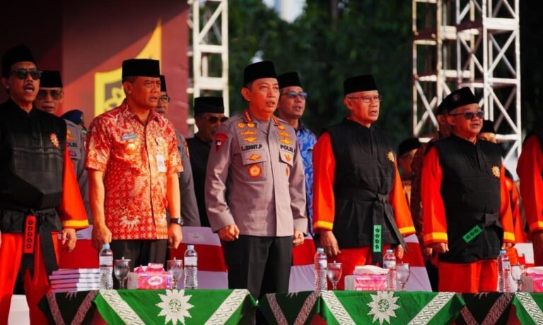Muktamar XVI Tapak Suci Resmi Dibuka di Semarang, Kapolri Terima Anugerah Anggota Kehormatan