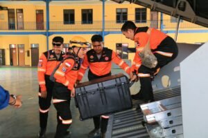 Polri Kembali Kirim Tim SAR dan Bantuan Logistik untuk Percepat Penanganan Gempa NTT