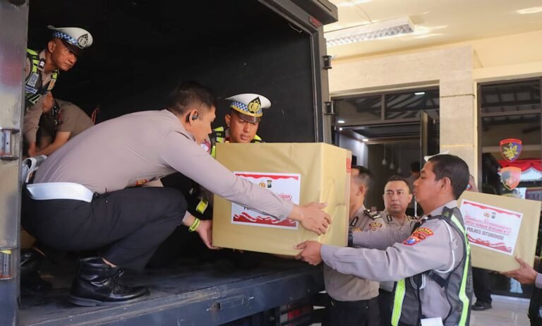 Polri Peduli: Polres Situbondo Kirim Bantuan Kemanusiaan untuk Korban Gempa NTT