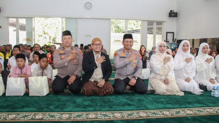 Peringati Maulid Nabi 1448 H, Polresta Malang Kota Ajak Driver Ojol Doa Bersama Kenang Setahun Kepergian Affan Kurniawan