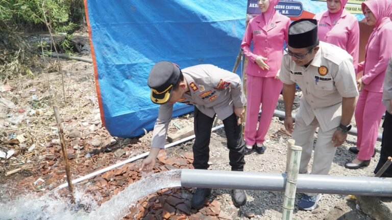 Polres Pasuruan Bangun Sumur Bor untuk Masyarakat di Randugong, Atasi Dampak Kemarau