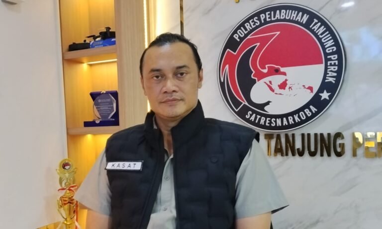 Polres Pelabuhan Tanjung Perak Ungkap Peredaran Ganja di Medos, Tersangka Pengedar Diamankan