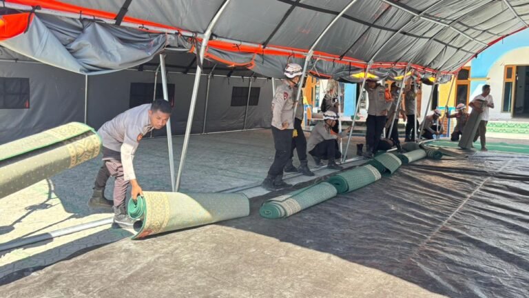 Brimob Hadir di Tengah Pemulihan, Bantu Fasilitas Ibadah dan Pendidikan Pascagempa