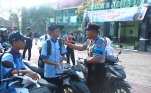 Polisi Jogo Sekolah: Langkah Preventif Polres Jember Siapkan Pelajar Menuju Generasi Emas 2045