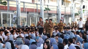 Polisi Peduli Pendidikan, Kapolresta Malang Kota Tanamkan Wawasan Kebangsaan dan Cegah Kenakalan Remaja kepada 890 Siswa SMKN 4