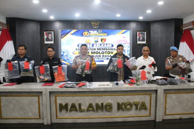 Gagalkan Kerusuhan, Polisi Sita 4 Bom Molotove dan Amankan 13 Orang Terduga pelaku, 12 diantara Positif Narkoba