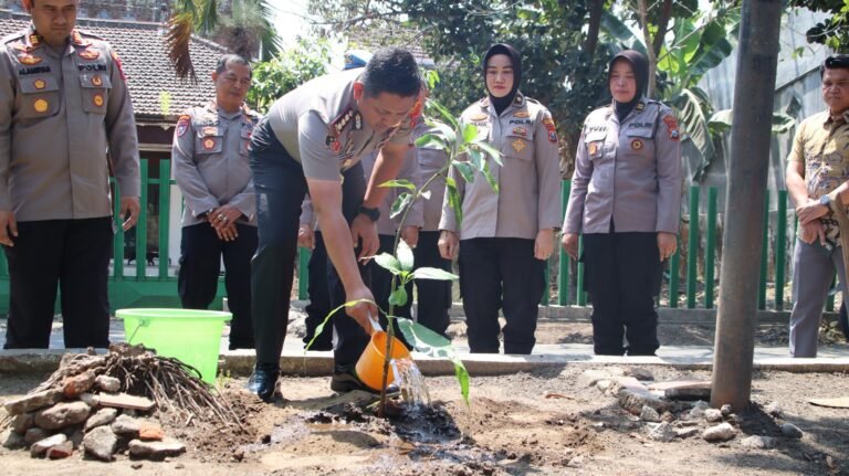 Green Policing Polresta Malang Kota, Dorong Penghijauan hingga Polsek Jajaran