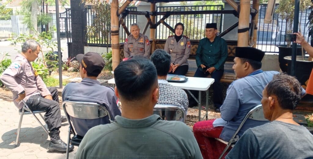 Perkuat Kedekatan dan Kesiapsiagaan Personel, Polresta Malang Kota Gencarkan Sambang dan Hadir Langsung di Tengah Masyarakat