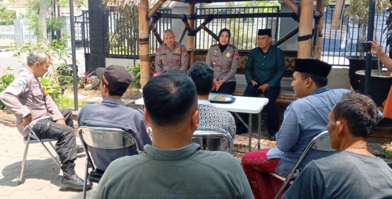 Perkuat Kedekatan dan Kesiapsiagaan Personel, Polresta Malang Kota Gencarkan Sambang dan Hadir Langsung di Tengah Masyarakat