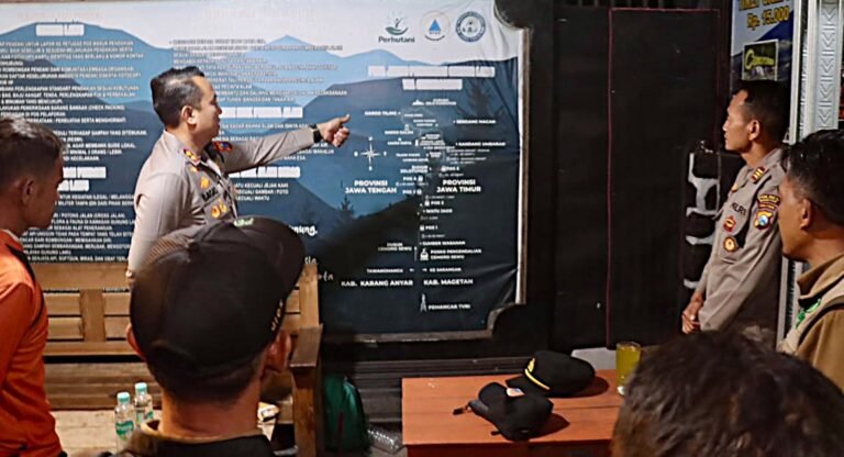 Polres Magetan Siaga 24 Jam di Cemoro Sewu, Antisipasi Rembetan Karhutla Tawangmangu
