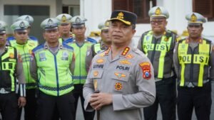 Tilang Manual Berlaku Lagi di Surabaya, Kapolrestabes Tegaskan Nol Toleransi Pungli