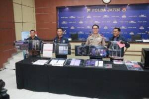 Polda Jatim Ungkap Sindikat Jual Beli Akun Bodong hingga Promosi Judi Online Kamboja