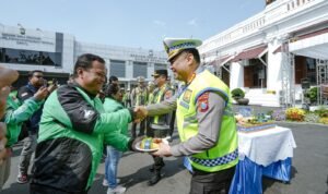 Operasi Patuh Semeru 2026: Polda Jatim Fokus Edukasi Tertib Berkendara Demi Keselamatan di Jalan Raya